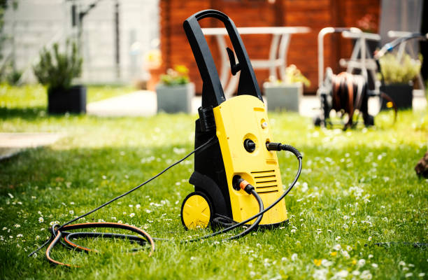 Best Pool Deck Cleaning  in Emerald Bay, TX
